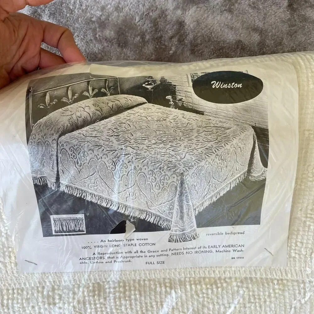 Vintage Candlewick Bedspread Fringe Full Size Hobnail Off White Reversible NOS